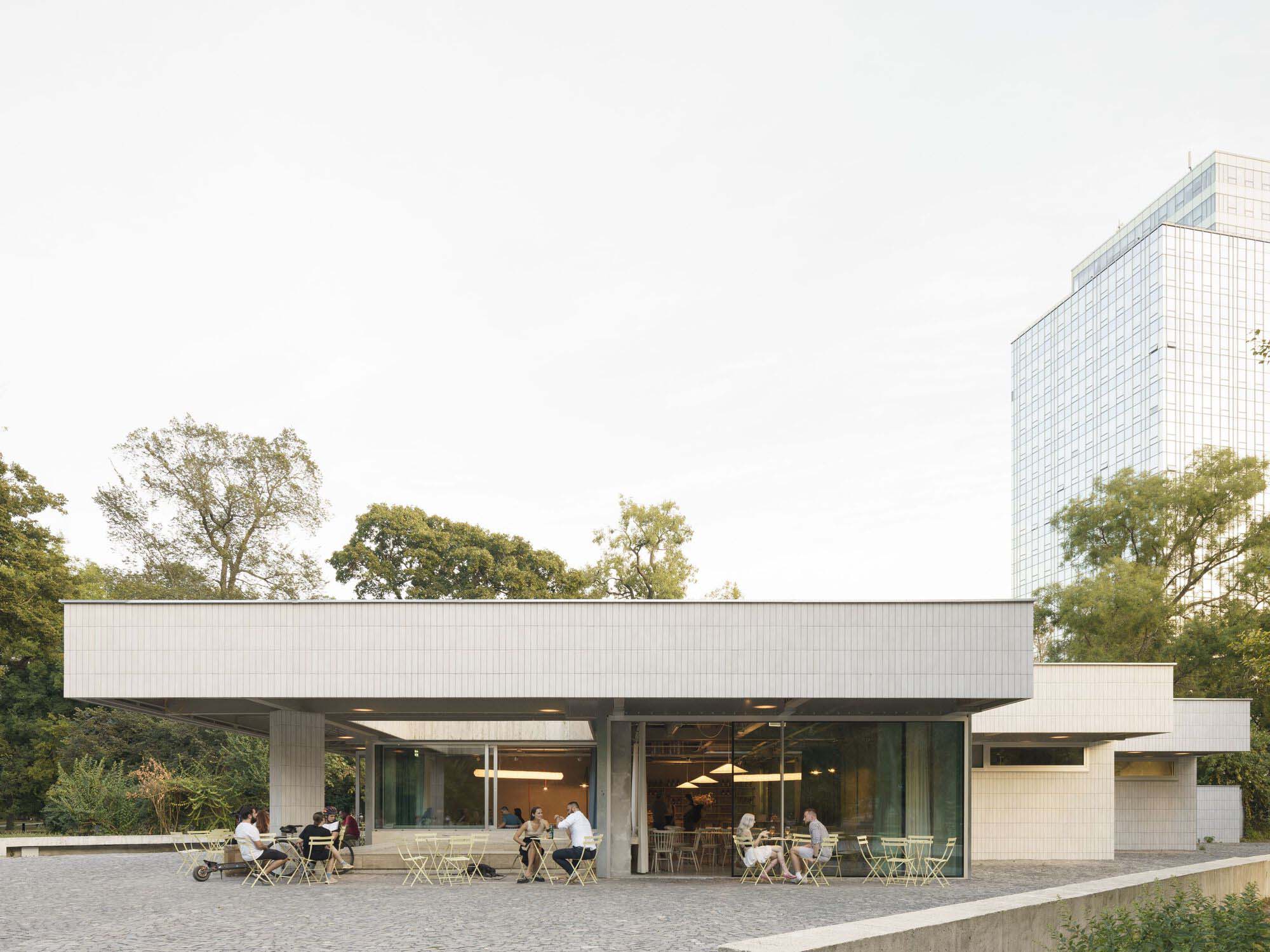 餐厅设计,餐酒吧设计,休闲餐厅设计,Grau Architects ,酒吧设计,酒吧设计案例,酒馆设计,斯洛伐克,休闲酒吧餐厅,小酒馆设计