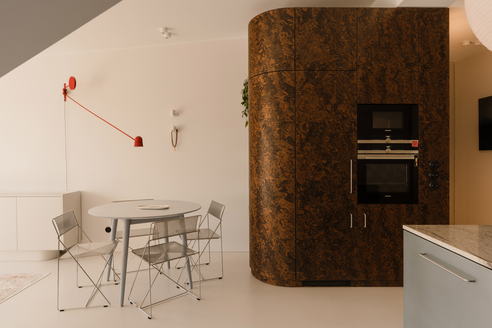 one desk,公寓设计,公寓设计案例,波兰,极简主义,极简风格