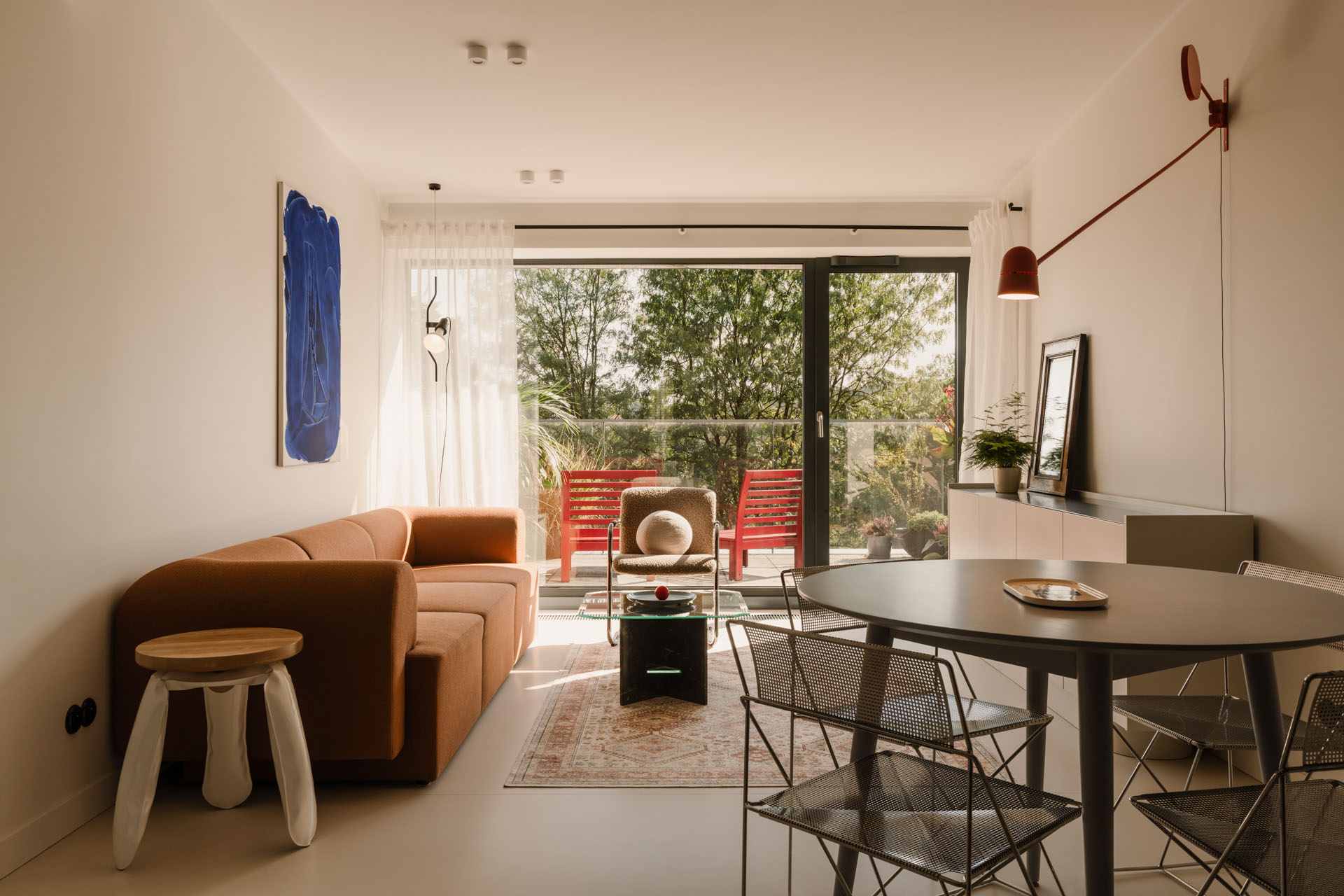 one desk,公寓设计,公寓设计案例,波兰,极简主义,极简风格