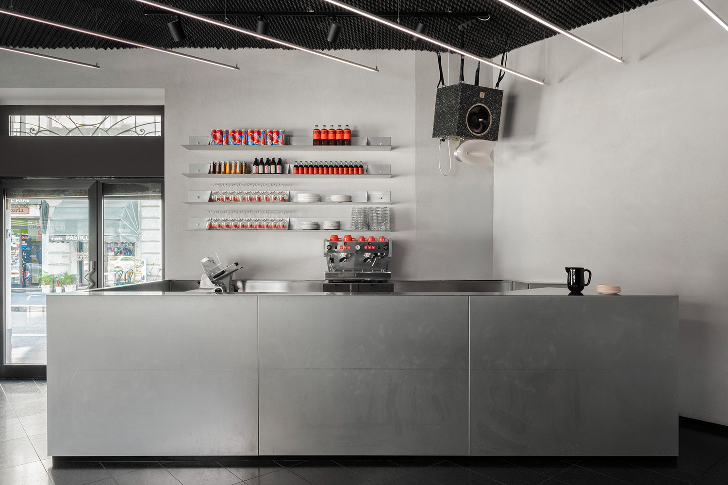 餐厅设计,餐酒吧设计,休闲餐厅设计,studio wok,酒吧设计,酒吧设计案例,咖啡厅设计方案,意大利,米兰,休闲酒吧餐厅