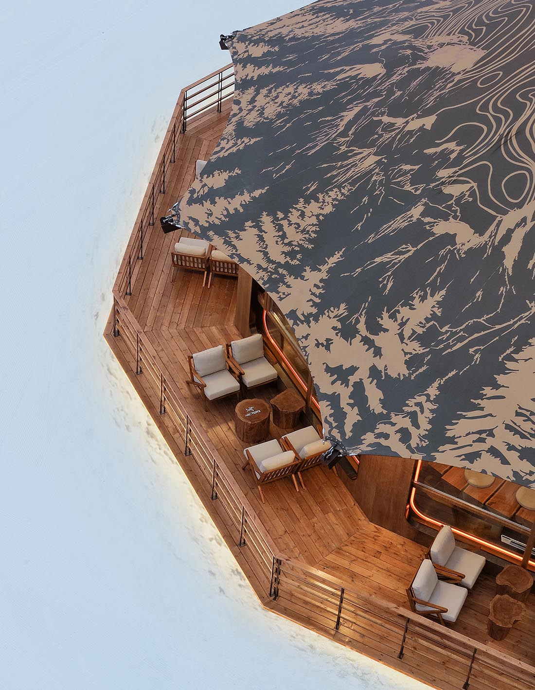 服装店设计,零售店设计,户外服装零售店,服装店设计案例,服装店设计方案,创意零售店设计,主题零售店设计,ARC'TERYX始祖鸟,始祖鸟RSC吉林松花湖登滑体验中心,吉林松花湖,STILL YOUNG