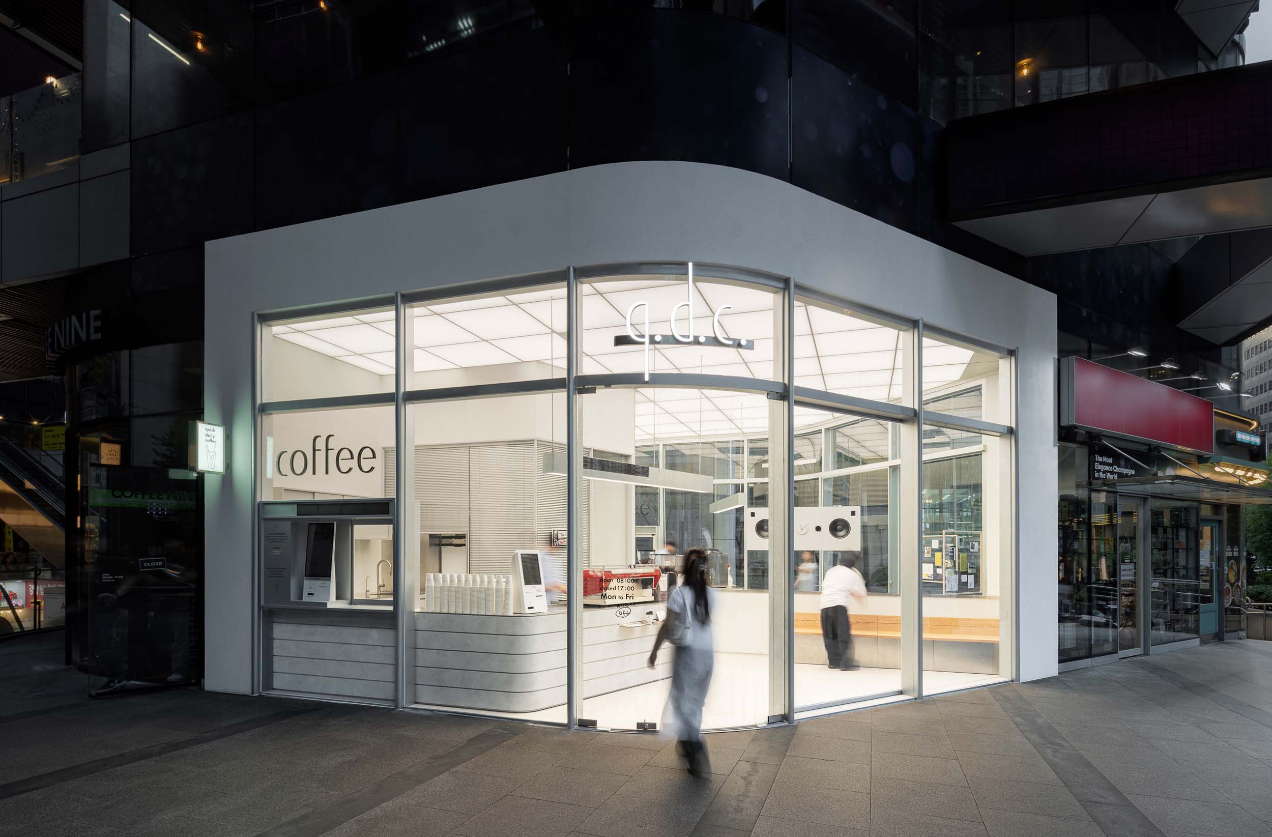 Indiesalon,咖啡厅,韩国,首尔,极简风格咖啡厅设计,极简主义,音乐咖啡馆,小型咖啡馆,Quick Daily Coffee