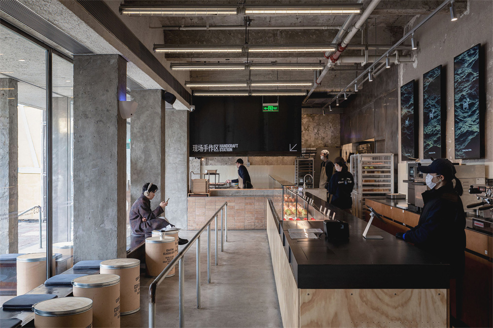 咖啡店设计,开放式咖啡店,街边咖啡店设计,咖啡店打卡,咖啡店线下首店,咖啡店装修,咖啡店设计案例,咖啡店设计方案,三立方咖啡上海愚园路店,上海,具场