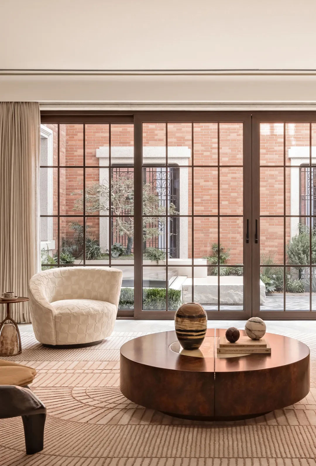 731㎡,样板间设计,别墅样板间,样板间软装设计,轻奢样板间,样板间设计案例,样板间设计方案,现代风格样板间,上海信安里-弄堂新生艺术共鸣,上海,布鲁盟室内设计,布鲁盟