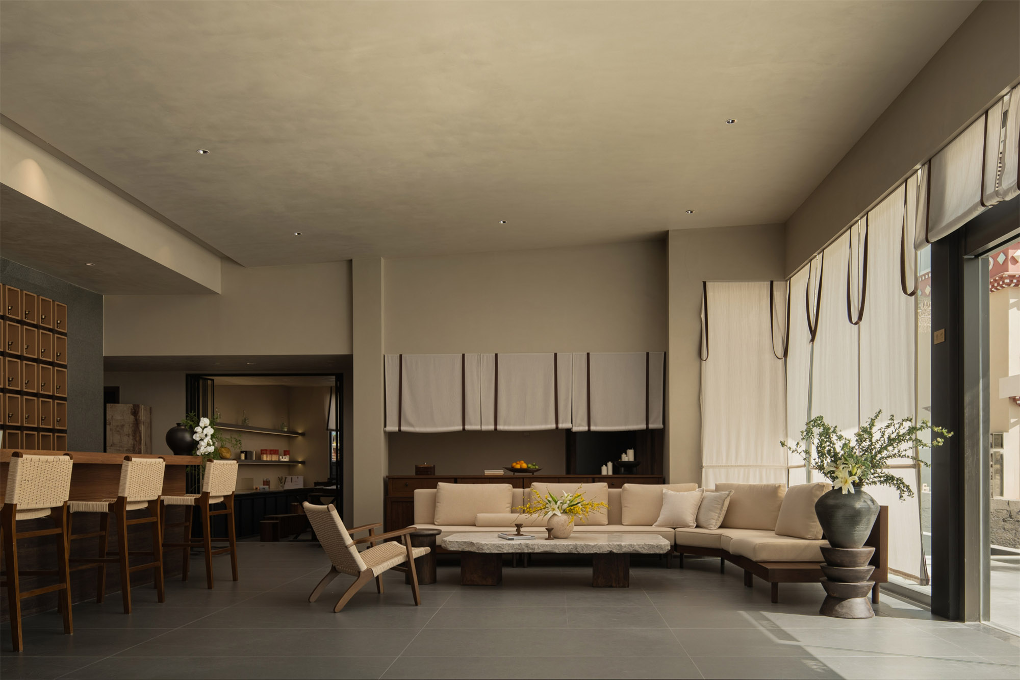 建筑改造,居民楼改造民宿,酒店设计,度假酒店设计,酒店立面改造,民宿设计,侘寂风民宿设计,民宿设计案例,民宿设计方案,西藏林芝漫尘民宿,西藏,奇偶创艺事务所